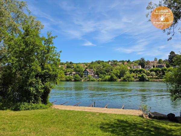 Location                                                      Appartement
                        
                     1 pièces                      10 m2                     à Corbeil-Essonnes