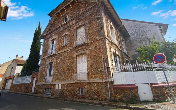 Maison à vendre    6 pièces •  Flins-sur-Seine