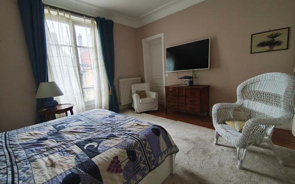 Maison à vendre    6 pièces •  Flins-sur-Seine