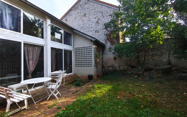 Maison à vendre    6 pièces •  Flins-sur-Seine