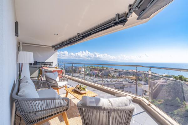 Appartement contemporain avec vue panoramique sur le golfe d’Ajaccio à deux pas des plages