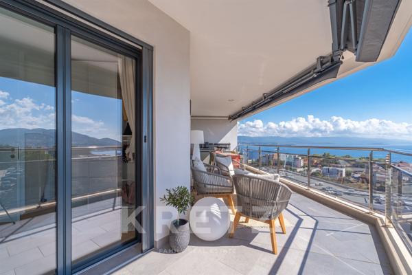 Appartement contemporain avec vue panoramique sur le golfe d’Ajaccio à deux pas des plages