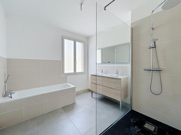 Maison Daon - 3 chambres - Cour