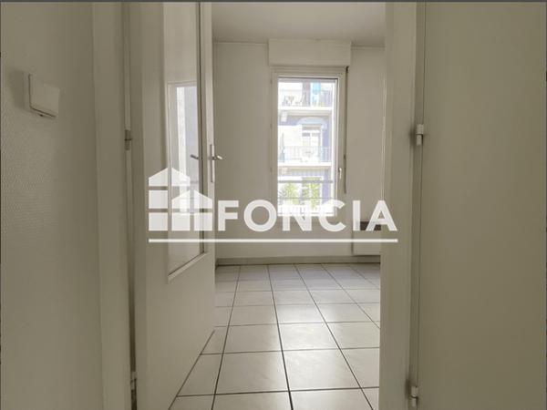 Location Studio 37.32 m² - 5 RUE GUY ALLARD Grenoble 38000
