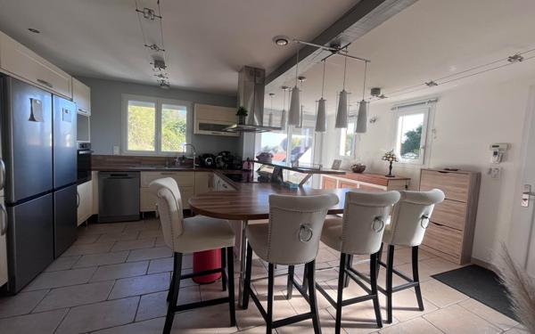 Maison à vendre    4 pièces •  Jaux