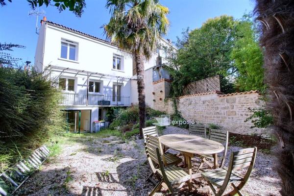 Maison NIORT 6 pièce(s) 128 m2