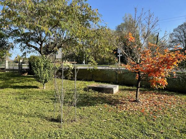 Dpt Lot (46) À vendre - Maison individuelle 5 pièces (2 chambres) avec jardin à Montcuq