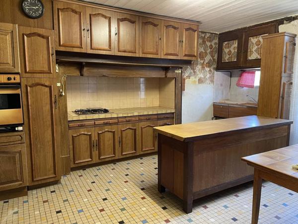 Dpt Lot (46) À vendre - Maison individuelle 5 pièces (2 chambres) avec jardin à Montcuq