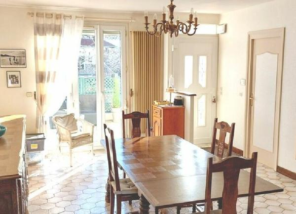 Maison à vendre    5 pièces •  Les Pavillons-sous-Bois