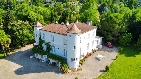 Demeure de prestige 12 pièce(s) 610 m2
