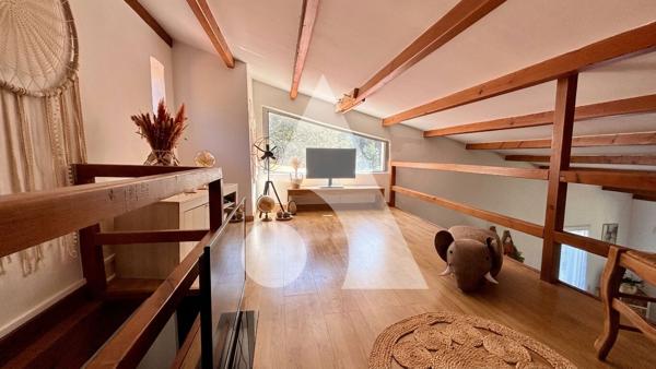 Maison 11 pièces 272 m2