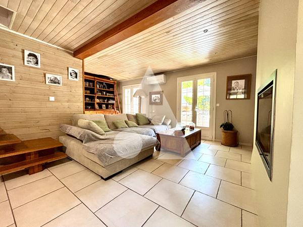 Maison 11 pièces 272 m2