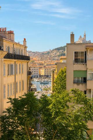 Duplex avec terrasse – Marseille Vieux-Port / Hôtel de Ville