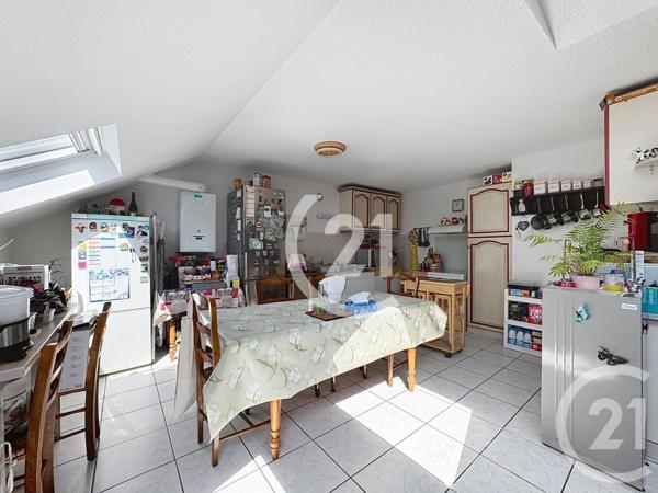 Appartement T5 à vendre  5 pièces - 100 m2 CRAVANCHE - 90