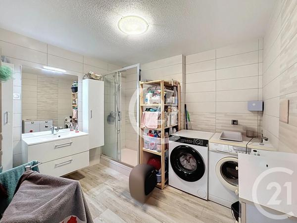 Appartement T5 à vendre  5 pièces - 100 m2 CRAVANCHE - 90