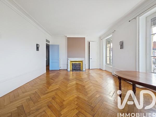 Location appartement 4 pièces 121 m² Lyon 1