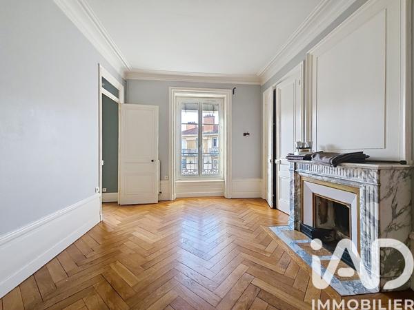 Location appartement 4 pièces 121 m² Lyon 1