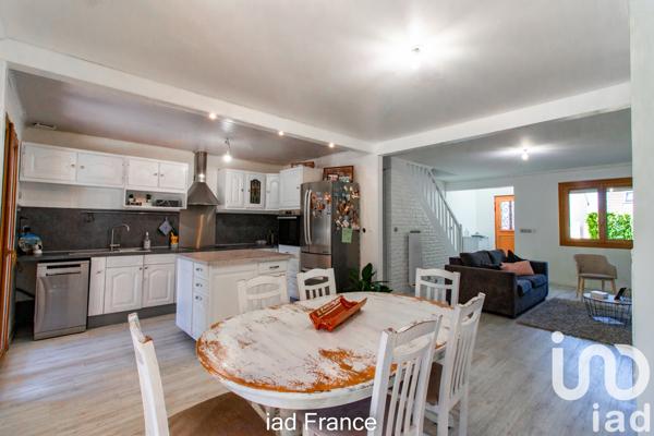 Maison à vendre 6 pièces 110 m² Les Mureaux