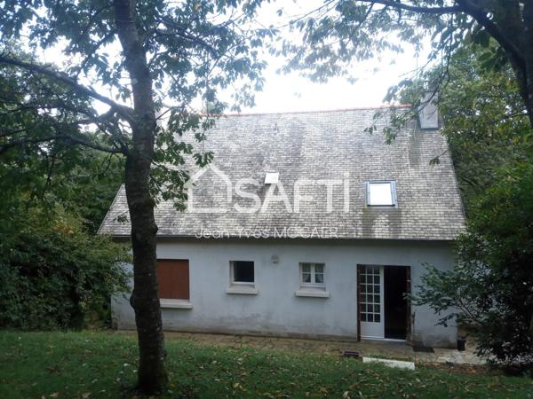 EXCLUSIVITE - CHATEAUNEUF DU FAOU (29520) ; Retirée en environnement calme et boisé, à 5mn des toutes commodités.