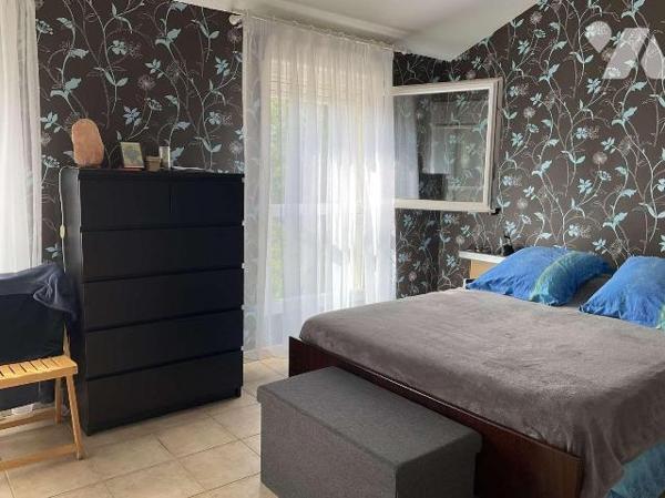 A VENDRE : Sur les hauteurs d'un village avec commerces proche GOURDON (Lot - 46), maison conte...