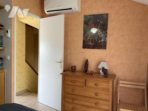 A VENDRE : Sur les hauteurs d'un village avec commerces proche GOURDON (Lot - 46), maison conte...
