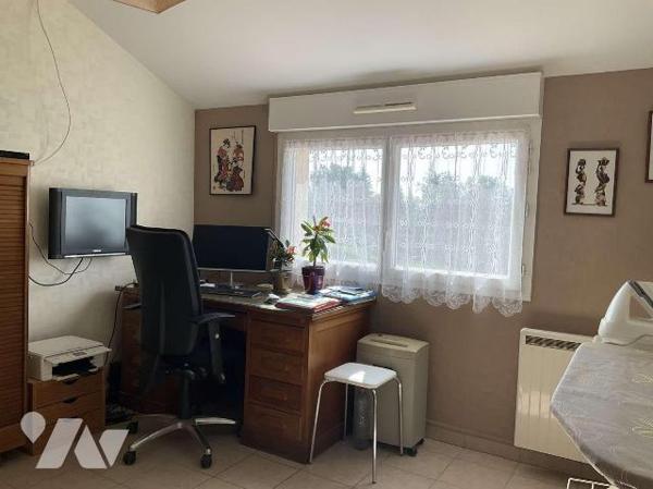 A VENDRE : Sur les hauteurs d'un village avec commerces proche GOURDON (Lot - 46), maison conte...