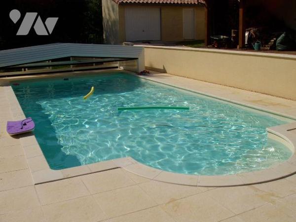 A VENDRE : Sur les hauteurs d'un village avec commerces proche GOURDON (Lot - 46), maison conte...