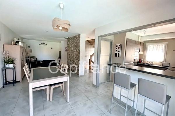 Maison avec piscine sur SAINT MARTIN BELLEVUE / FILLIERE – ANNECY (74)