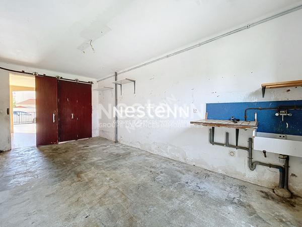 A VENDRE - TOULOUGES - VILLA - GARAGE