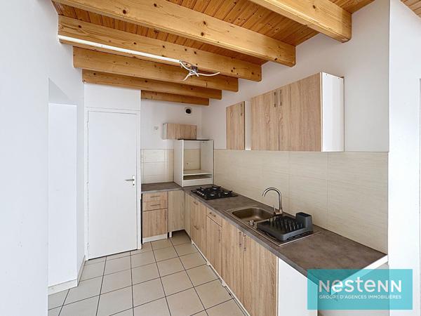 Vente d'une maison en pierres avec grand dépendance à Hénansal