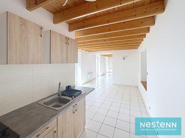 Vente d'une maison en pierres avec grand dépendance à Hénansal