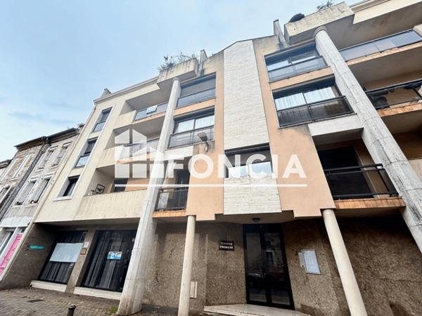 Location Appartement 3 pièces 76.32 m² - 7 RUE GRANDE HORLOGE Agen 47000