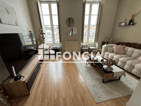 Location Appartement 3 pièces 54.09 m² - 1ER ETAGE - PORTE 3 Niort 79000