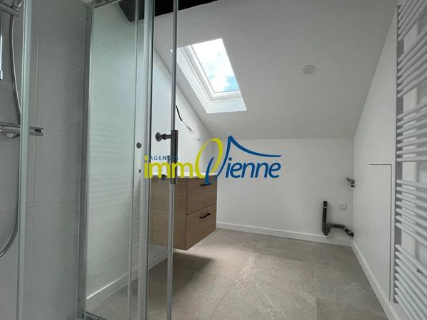 Location                                                      Appartement
                        
                     3 pièces                      47 m2                     à Lussac-les-Châteaux
