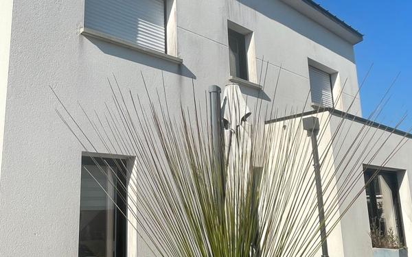 Maison à vendre    4 pièces • 113 m2 Ploeren