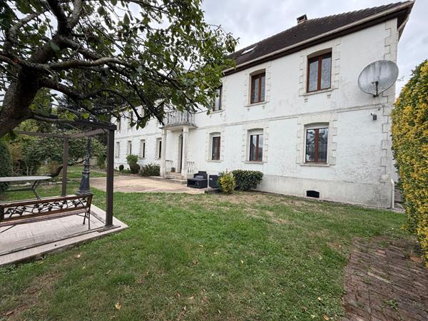 Maison 8 pièces 221 m2