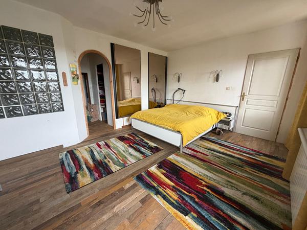 Maison 8 pièces 221 m2