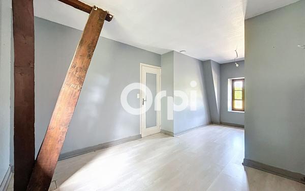 Maison à vendre    5 pièces •  Les Quatre-Routes-du-Lot