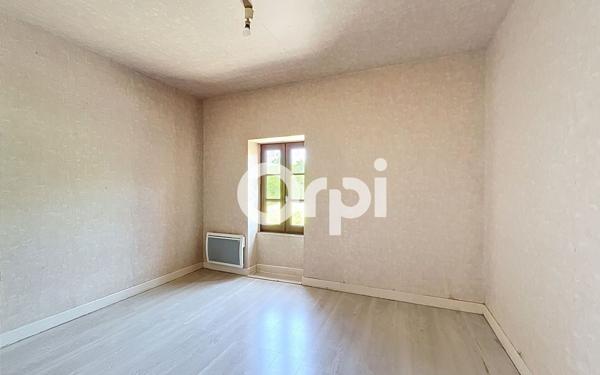 Maison à vendre    5 pièces •  Les Quatre-Routes-du-Lot