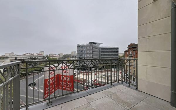 Appartement à louer    3 pièces • 64,16 m2 Suresnes