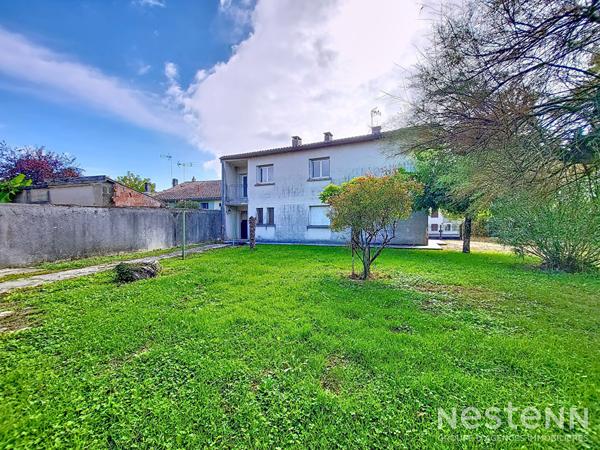 À vendre Maison de 220 m² avec jardin et double garage, en plein centre de Condom