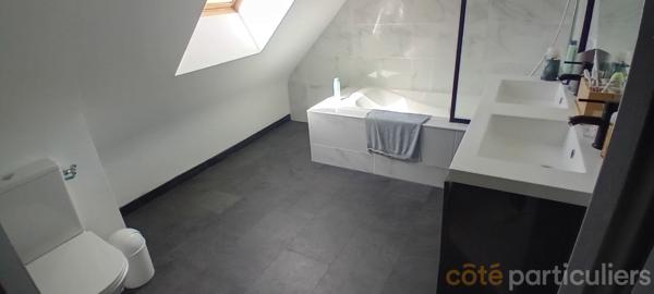 Vente
                Maison150 m² - 7 Pièces -
                    LANGUIDIC (56440)