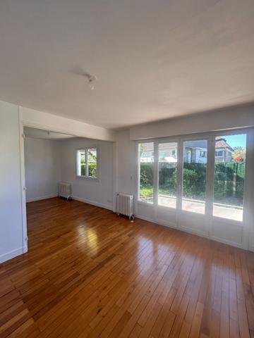 Maison individuelle 2 chambres Les essarts Terrain 410m² exposition sud garage chauffage gaz