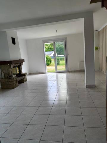 Maison 4400m2 dépendance, étang