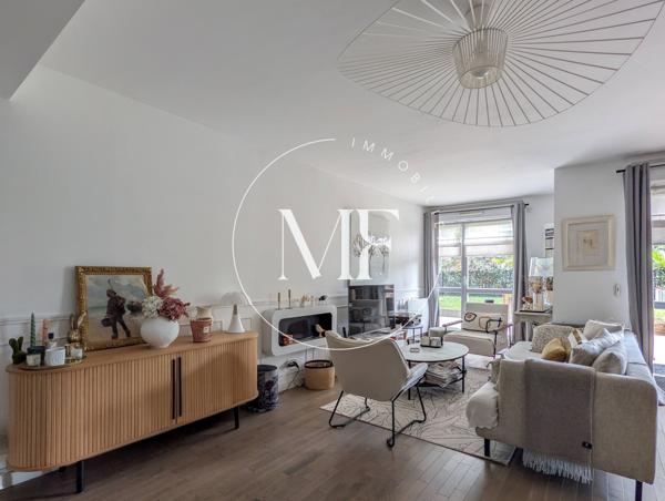 Appartement
         5 pièces
        - 105 m² Exclusivité 549 000 € *