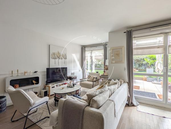 Appartement
         5 pièces
        - 105 m² Exclusivité 549 000 € *