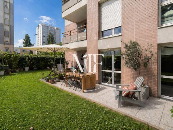 Appartement
         5 pièces
        - 105 m² Exclusivité 549 000 € *