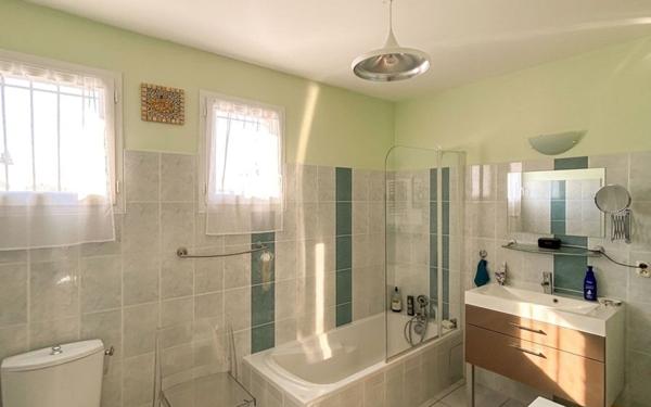 Maison à vendre    4 pièces • 84 m2 Sète