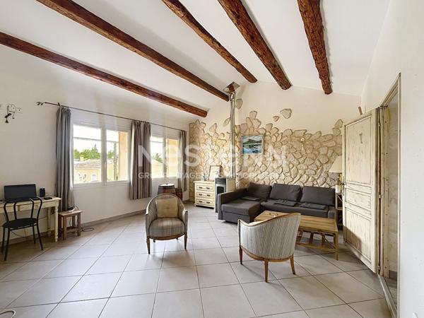 Exclusivité Nestenn ? Appartement 2 chambres avec vue sur les Alpilles à 5 min du centre-ville de Saint-Rémy-de-Provence