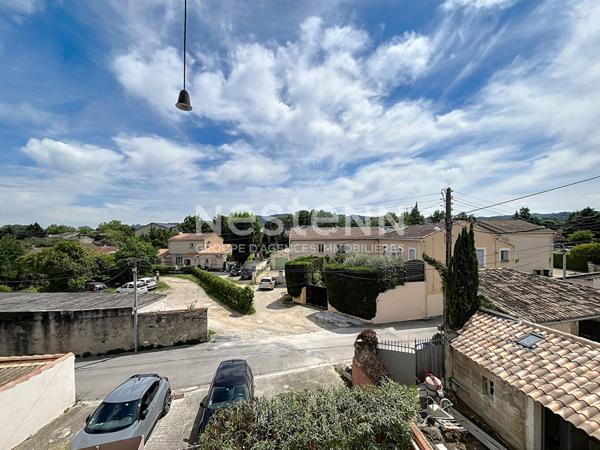 Exclusivité Nestenn ? Appartement 2 chambres avec vue sur les Alpilles à 5 min du centre-ville de Saint-Rémy-de-Provence